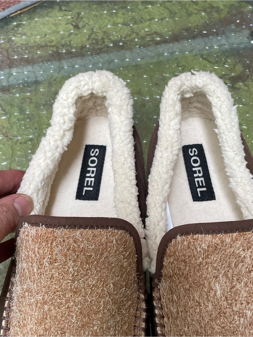 New SOREL DUDE MOC Slipper Size 9